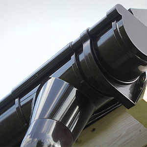 Black Seamless Gutters